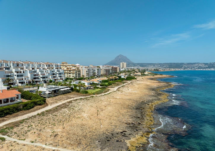 javea-sea-front-bar-restaurant-sale