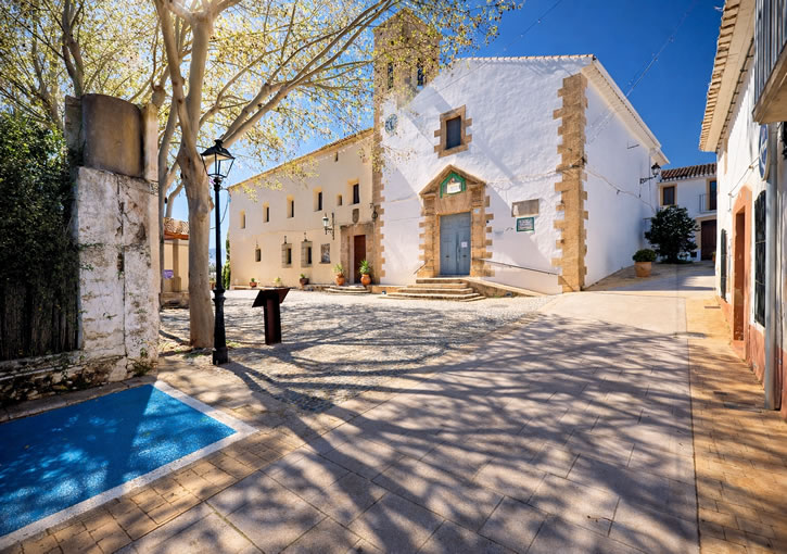 Jesus Pobre Townhouse