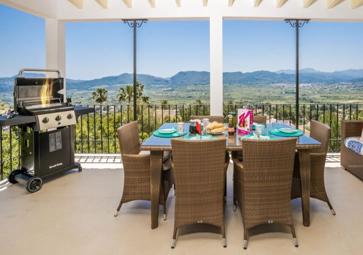 Javea 4 Bedroom Montgo Villa