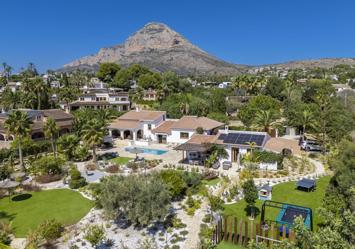 Javea Villa with Guest House